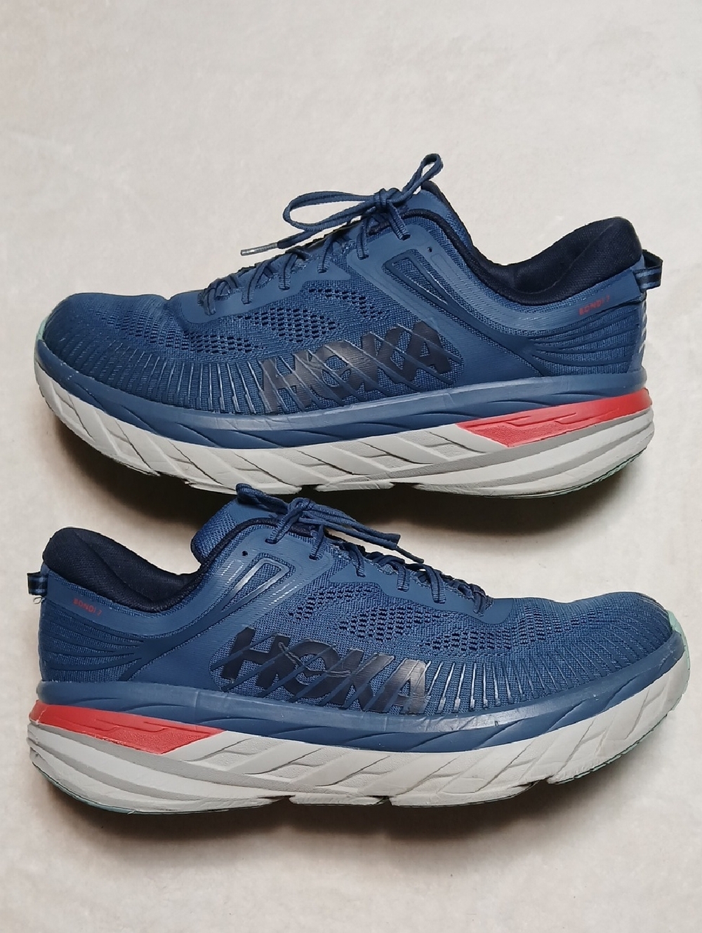 HOKA One One Bondi 7 Running Shoes Size 14  Mens